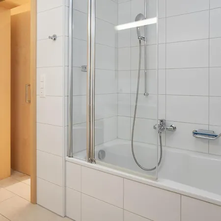 Bella Vista Apt- No- 09 By Interhome 公寓 *